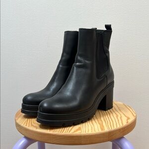 La Canadienne Paxton Leather Booties